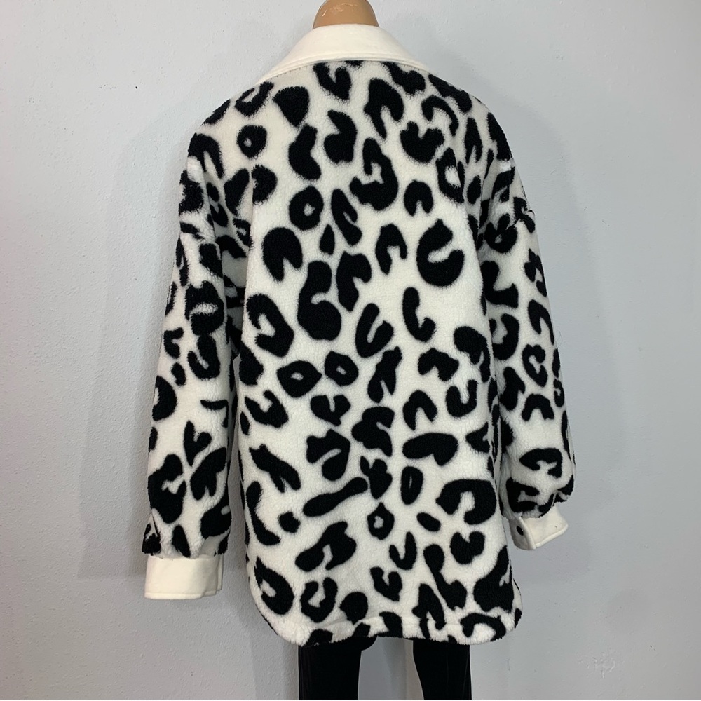 Leopard Shacket Jacket Size Medium - Picture 4 of 6